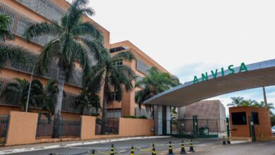 Anvisa determina proibição imediata de 12 produtos de limpeza irregulares