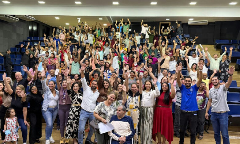 Anápolis celebra união de mais de 100 casais em casamento comunitário gratuito