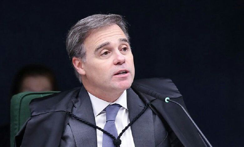 André Mendonça solicita análise da 2ª Turma sobre afastamento de chefes da Polícia Federal