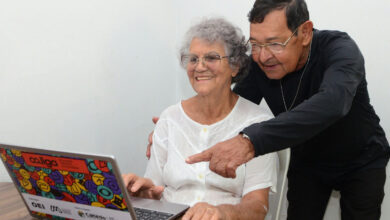 Aprender após os 60 anos: especialista revela o que mais atrapalha e como superar barreiras