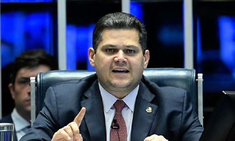 As mensagens entre Alcolumbre e Vorcaro: o que os diálogos revelam e o que falta provar