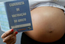 Baixa adesão à vacinação mantém gestantes sob risco de complicações graves