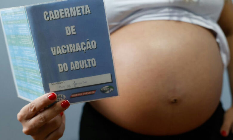 Baixa adesão à vacinação mantém gestantes sob risco de complicações graves