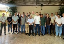 Base de Gilsão e Leandro Vilela articulam manutenção da Mesa Diretora em Aparecida de Goiânia