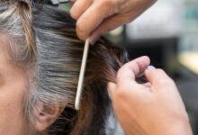 Cabelo branco amarelado: entenda por que a oxidação altera a cor dos fios