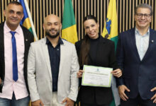 Câmara de Aparecida de Goiânia homenageia profissionais de educação física