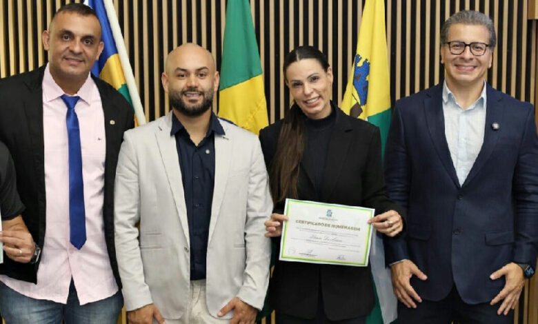 Câmara de Aparecida de Goiânia homenageia profissionais de educação física