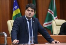 Câmara de Goiânia veta banheiros unissex na rede municipal de ensino em nome da privacidade