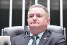 Câmara debate projeto para proibir familiares na suplência ao Senado