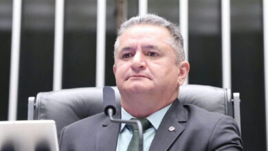 Câmara debate projeto para proibir familiares na suplência ao Senado
