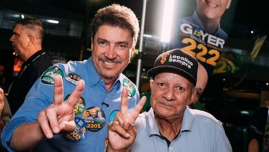 Campanha de Wilder Morais em Goiás enfrenta desafio com ausência de Flávio Bolsonaro