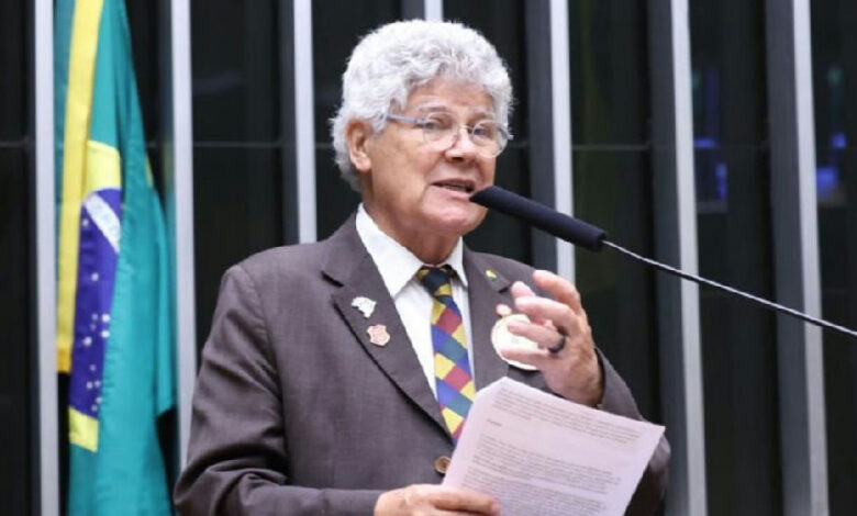 Chico Alencar apresenta projeto para declarar devoção a Nossa Senhora Aparecida patrimônio cultural