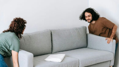 Embalagem de leite velha: o truque inesperado que facilita mover móveis pesados