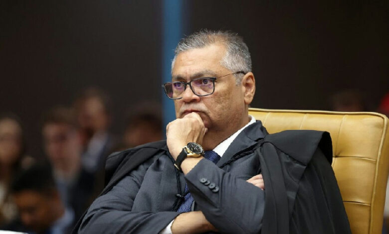 Flávio Dino determina restabelecimento de postagem de Antonio Tabet sobre padroeira