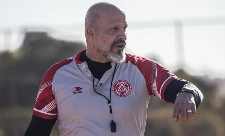 Flávio Tanajura assume comando técnico do Bom Jesus após mudança na equipe