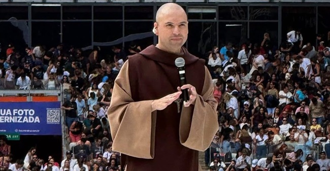 Frei Gilson é confirmado como atração principal do Totus Tuus 2027