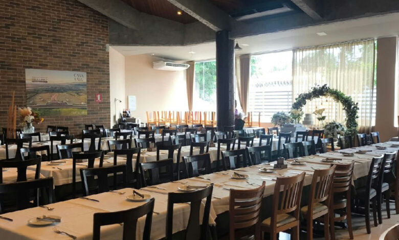 Justiça condena churrascaria de Goiânia a indenizar noiva por cancelamento de festa com 50 pessoas