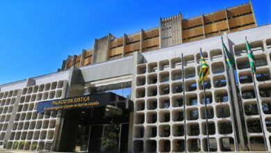 Justiça de Goiânia impõe 17 anos de prisão a homem por ataque violento à companheira e enteado