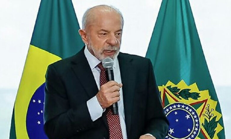 Lula revela bastidores da criação da taxa das blusinhas e sua suspensão