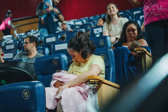 Mães e bebês têm sessão especial do Cinematerna com 'Minha Melhor Amiga' em Goiânia