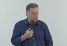 Marconi Perillo promete menos burocracia e foco em investimentos em sabatina na Acieg