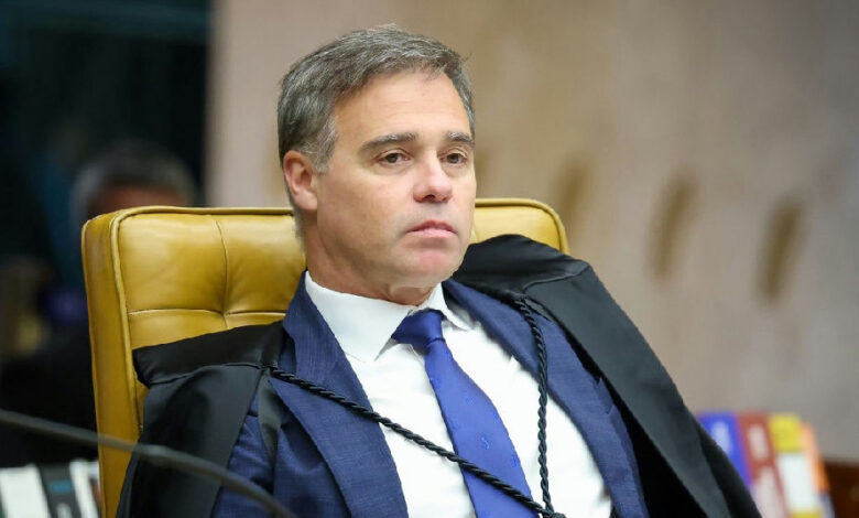 Mendonça avalia que abertura de celular de Vorcaro tumultua julgamento no STF