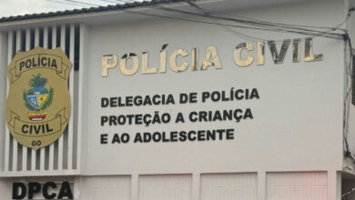 Mulher revela abuso sexual cometido pelo pai durante 17 anos após prisão do suspeito