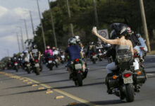 Novas exigências para capacetes de motociclistas entram em vigor no Brasil