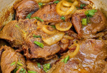 Os 4 melhores cortes de carne para preparar um bife acebolado suculento
