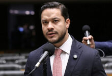 PF deflagra Operação Dinastia do Lago e investiga deputado Adail Filho por supostas fraudes em Coari