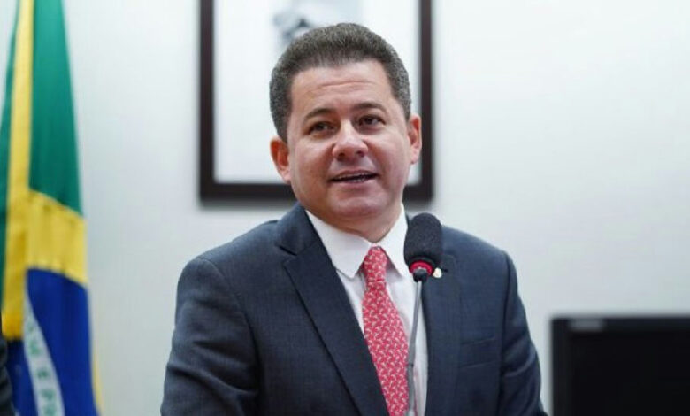 PF investiga deputado Cezinha de Madureira por tráfico de influência em tribunais superiores