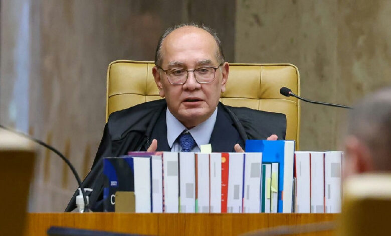 Quebra de sigilo de ex-assessora de Flávio Bolsonaro é mantida por Gilmar Mendes no STF