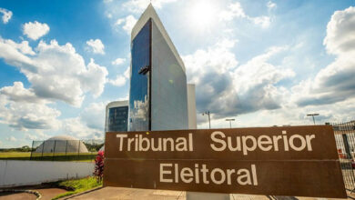 TSE ordena remoção de montagem feita com inteligência artificial envolvendo Lula e Flávio Bolsonaro