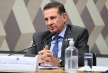 Vanderlan Cardoso defende fim da escala 6x1 e propõe modernização da CLT
