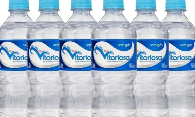 Venda e consumo de água mineral Vitoriosa são proibidos pela Anvisa após detecção de coliformes