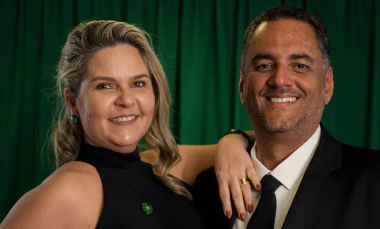 A emocionante despedida de Alex Wallace Costa da esposa Simone em Anápolis