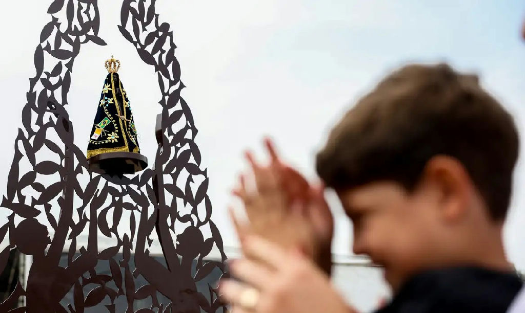 A história de Nossa Senhora Aparecida: de achado no rio a padroeira do Brasil e feriado nacional