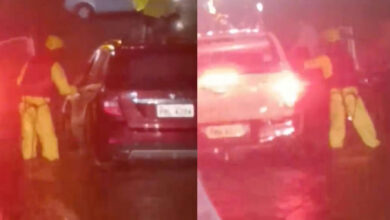 Bombeiros salvam idoso ilhado em ponte após temporal causar alagamentos em Jataí