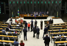 Câmara eleva limite de faturamento do MEI para R$ 140 mil e perdoa dívidas tributárias