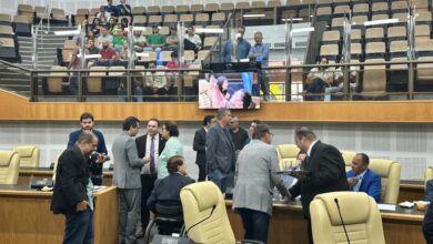 Câmara municipal rejeita vetos do executivo em sessão plenária
