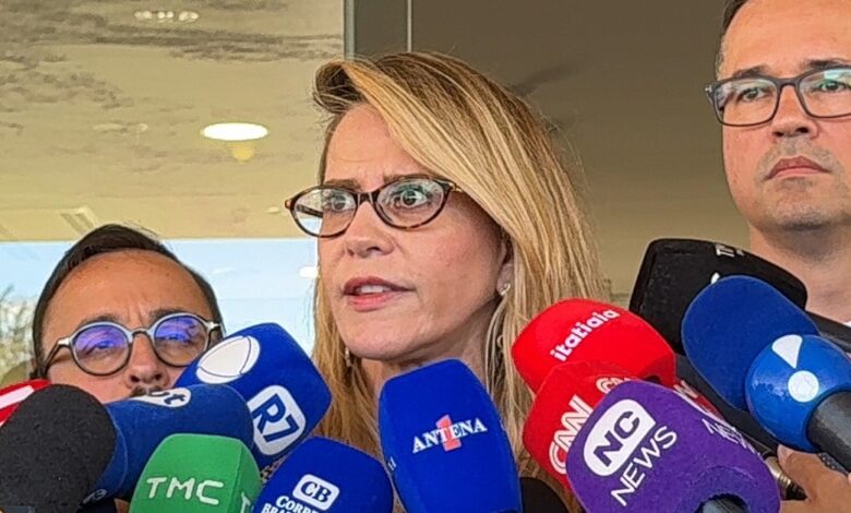 Campanha de Flávio só entregará sigilos ao TSE após checar documentos de Lula