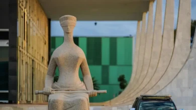 Cobrança de dívida antiga surpreende consumidor e revela limites legais