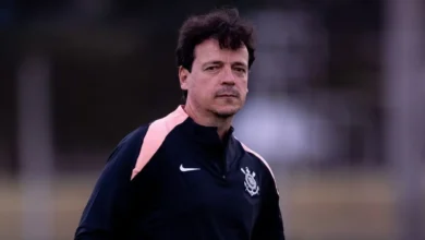 Corinthians encerra ciclo de Fernando Diniz após sequência negativa no Brasileirão