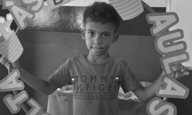 Criança de sete anos morre atropelada por motocicleta na rodovia Go-108 em Posse