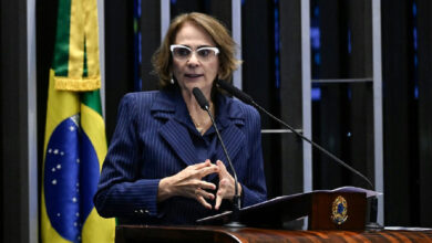 Damares alves busca apoios para instaurar CPMI contra roberta luchsinger