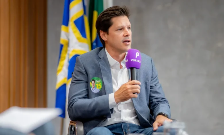 Daniel Vilela sinaliza apoio a Flávio Bolsonaro e critica gestão do PT