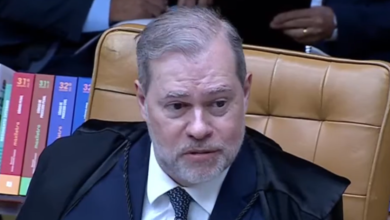 Dias Toffoli homenageia trajetória de Paulo Paim no Supremo Tribunal Federal