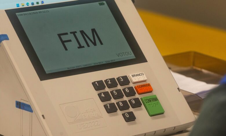 Eleitores do INSS podem atualizar prova de vida votando no segundo turno