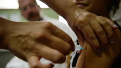Estudo revela queda em consultas por lesões pré-cancerígenas após vacinação contra HPV no SUS