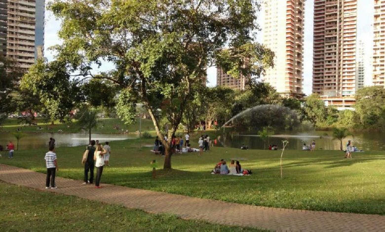 Goiânia: oásis urbanos convidam a tardes de lazer e conexão familiar na capital goiana